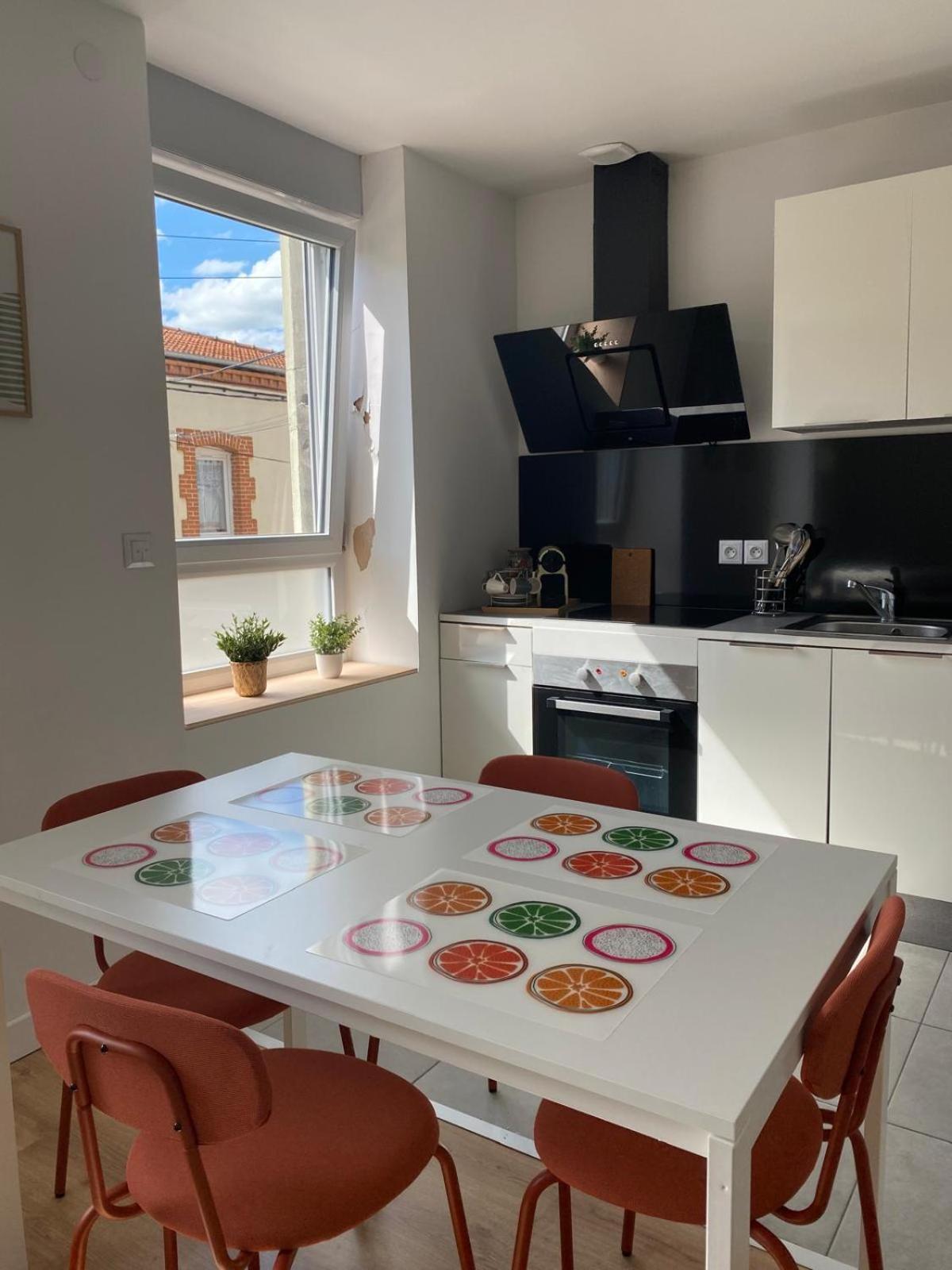 Family House - Centre Gare Appartement Roanne Buitenkant foto